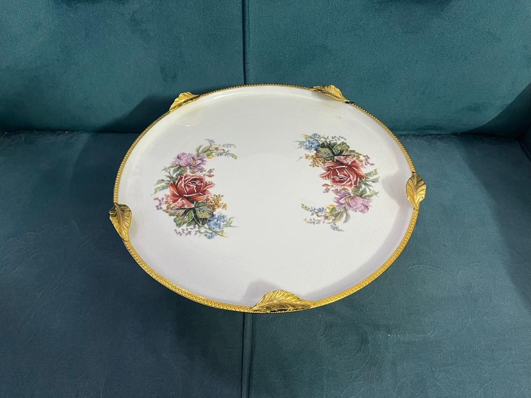 دیس پذیرایی پایه داربزرگ گردلمونژ|ظروف سرو و پذیرایی|تهران, تهرانپارس غربی|دیوار