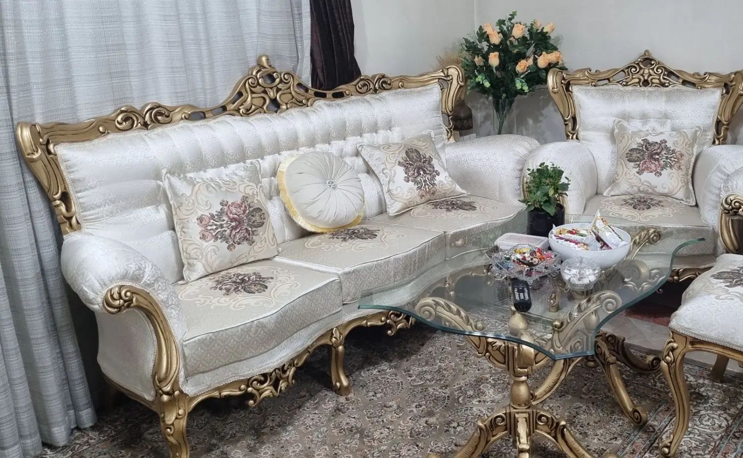 مبلمان و میز ناهارخوری ۹ نفره تمیز|مبلمان خانگی و میز عسلی|تهران, شمس‌آباد|دیوار