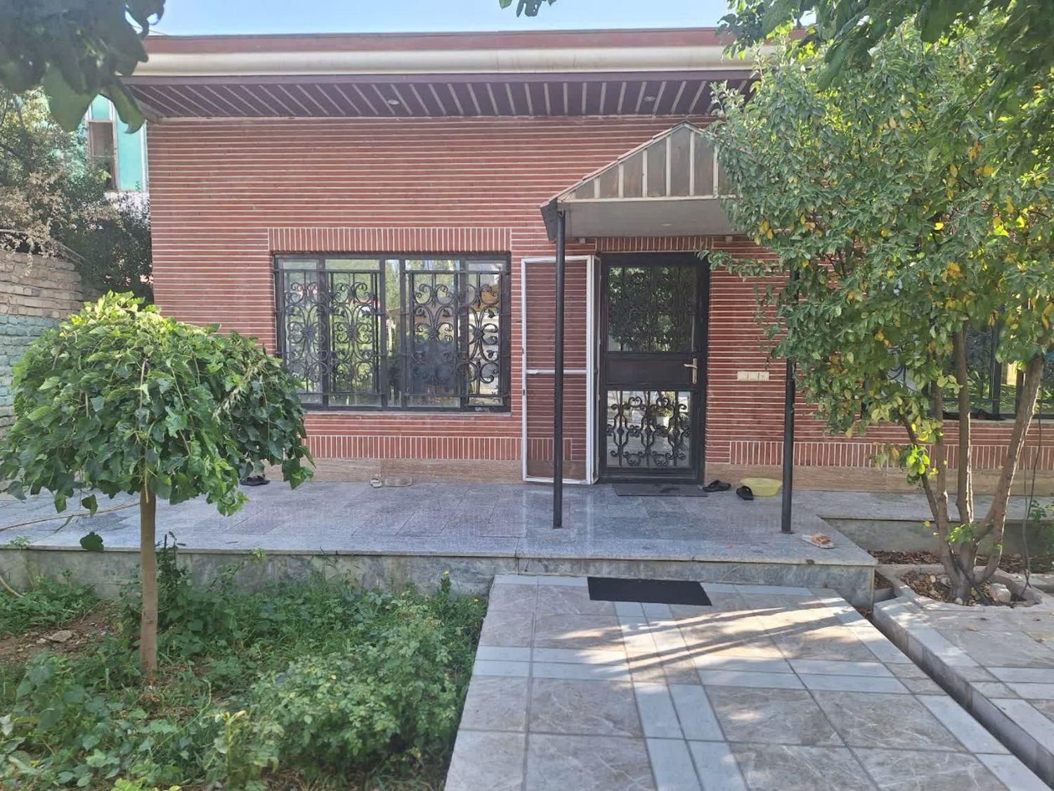 اجاره باغ ویلا در بهترین منطقه گلدشت نظام آباد|اجارهٔ کوتاهمدت ویلا و باغ|بروجرد, |دیوار