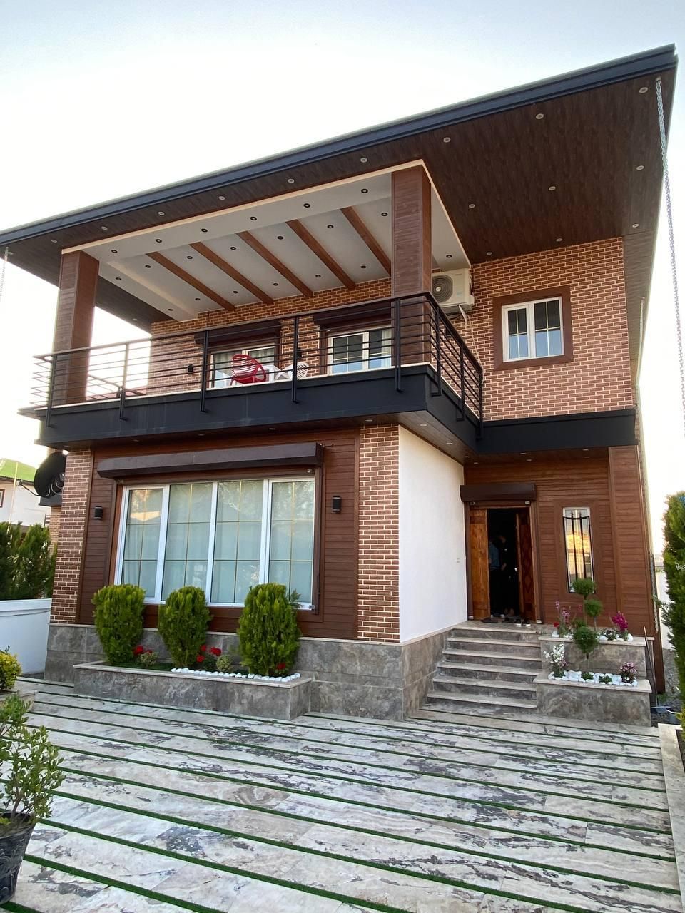 رویان سنددار فقط نیاز به چمدان لباس|فروش خانه و ویلا|رویان, |دیوار