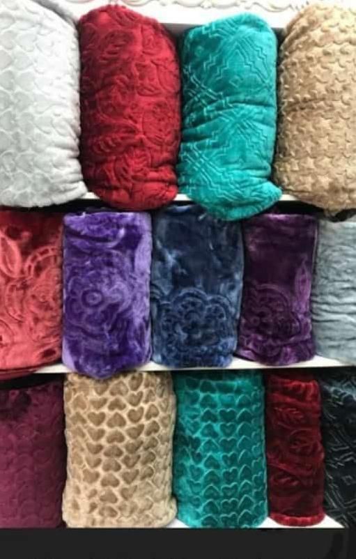 پتو ضخیم مناسب جهزیه برجسته قلب برگ|رختخواب، بالش، پتو|اسلام‌شهر, زرافشان|دیوار