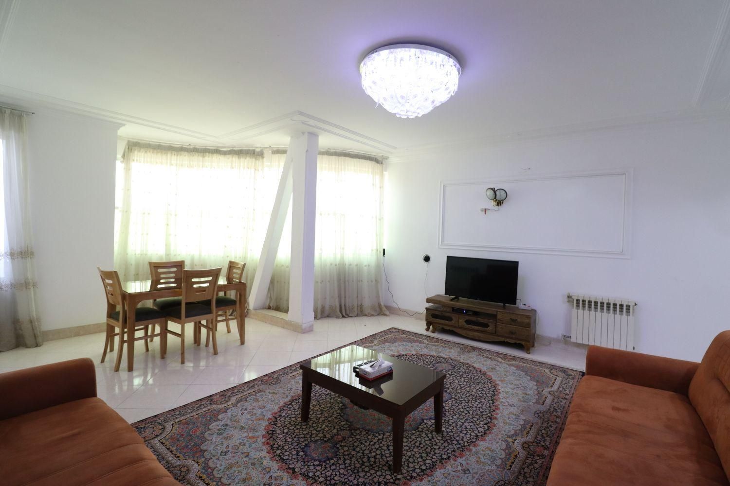 کرایه روزانه ماهیانه آپارتمان مبله در بهاران|اجارهٔ کوتاهمدت آپارتمان و سوئیت|شیراز, معالیآباد|دیوار