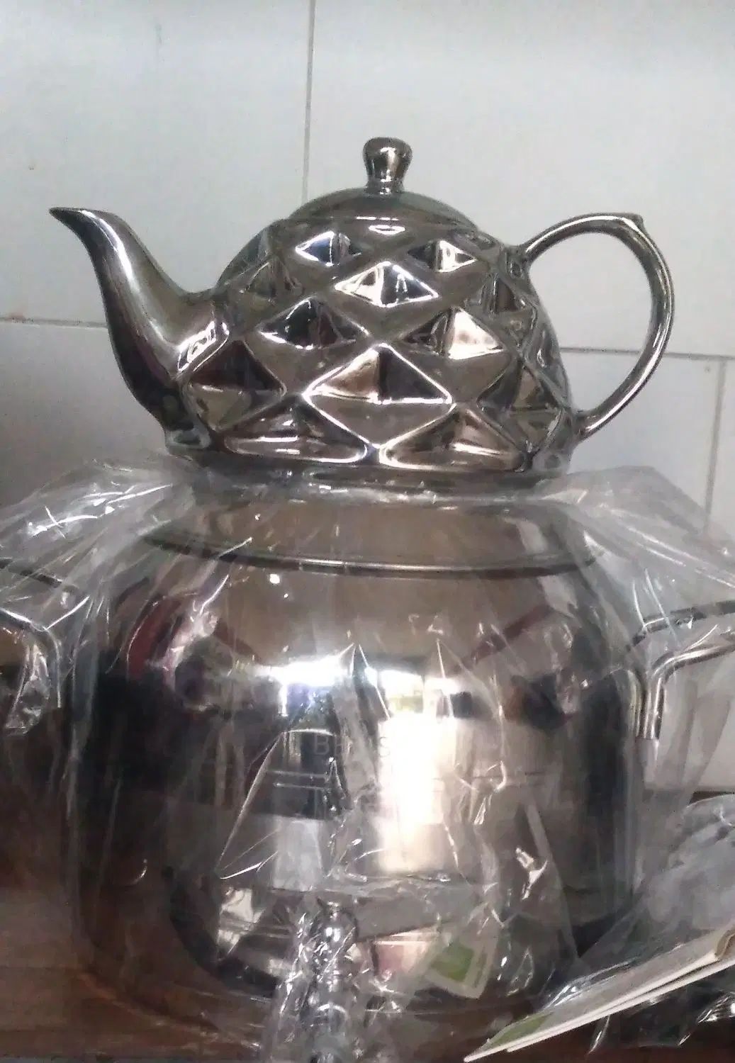 کتری و قوری کاملا نو لوازم خانگی فریدونی|قوری، کتری، قهوه‌ساز دستی|پلدختر, |دیوار
