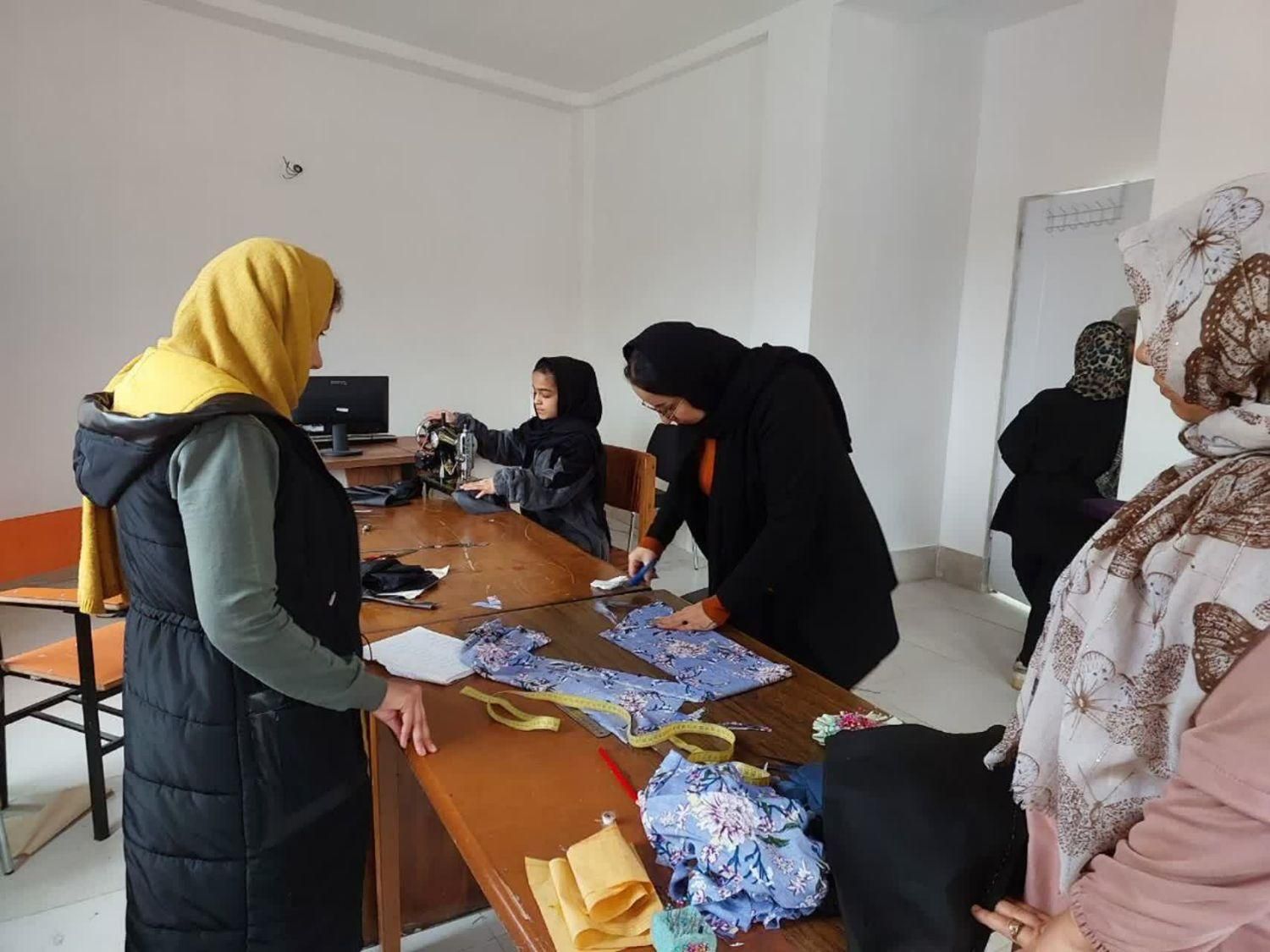 آموزش خیاطی با الگو و بدون الگو|خدمات آموزشی|گرگان, |دیوار