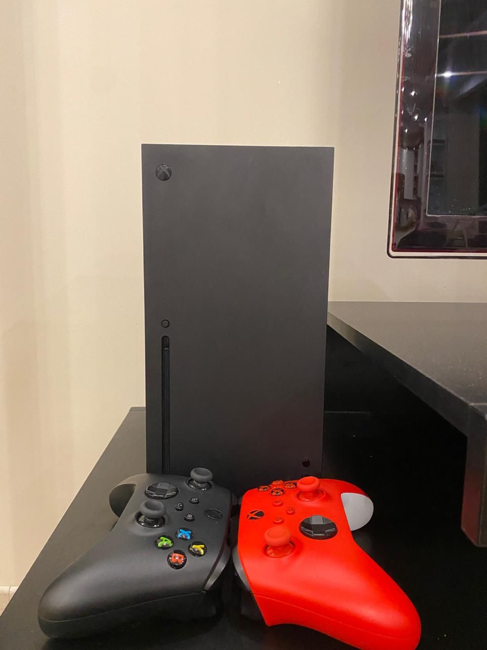 Xbox Series x ایکس باکس سری ایکس+دو دسته اورجینال|کنسول، بازی ویدئویی و آنلاین|تهران, پونک|دیوار