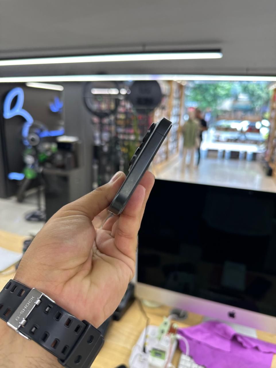 اپل iPhone 15 Pro Max Za 256g مشگی باطری۱۰۰|موبایل|کرج, منظریه|دیوار