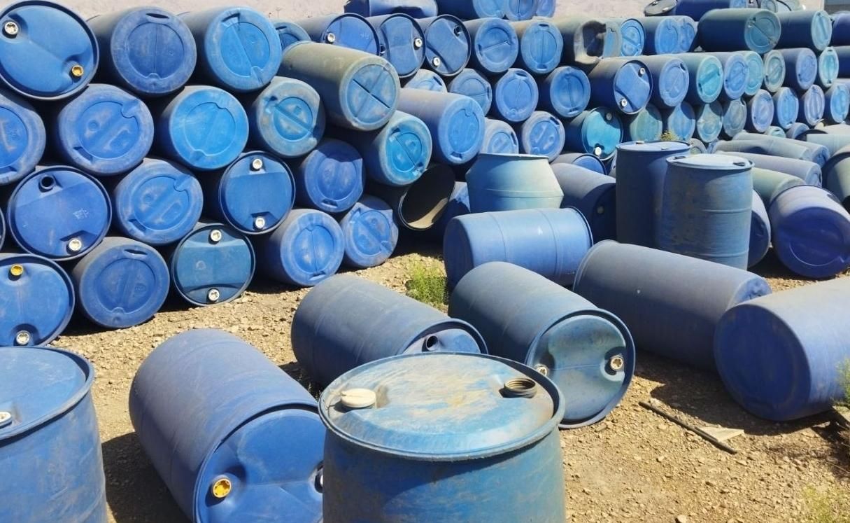 بشکه پلاستیکی|ظروف نگهدارنده، پلاستیکی، یک‌بارمصرف|اسفراین, |دیوار