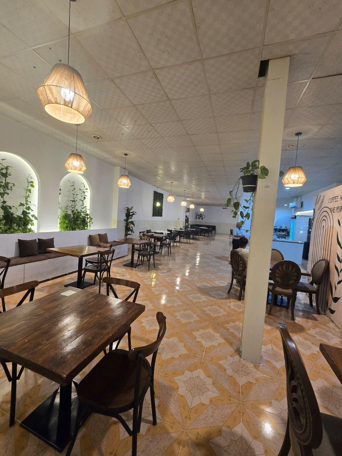 فروش سالن چندمنطوره/سه راهی|فروش دفتر صنعتی، کشاورزی، تجاری|دوگنبدان, |دیوار