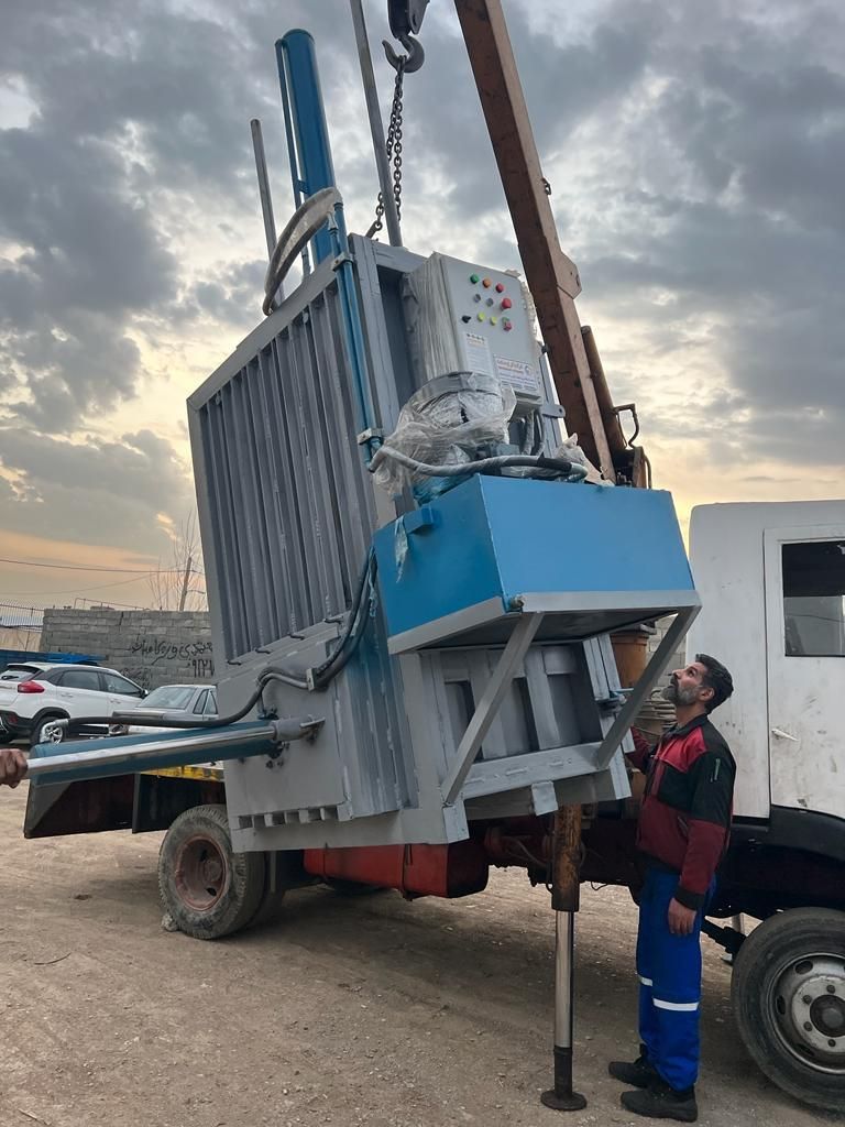 پارچه پر.. س|ماشینآلات صنعتی|اراک, |دیوار