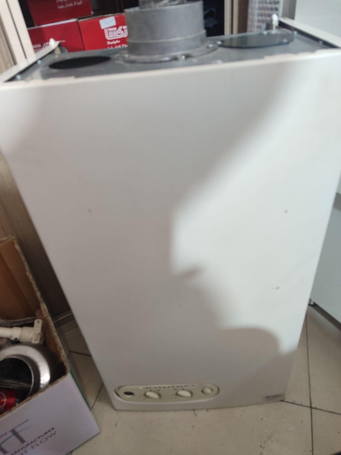 پکیج ایران رادیاتور مدل m24000درحد نو|آبگرمکن، پکیج، شوفاژ|تهران, نازی‌آباد|دیوار