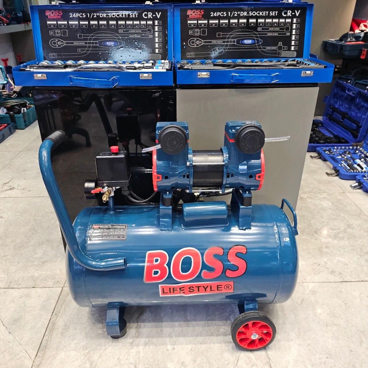 پمپ باد ۵۰لیتری سایلنت باس|ماشین‌آلات صنعتی|رشت, کوی عرفان|دیوار