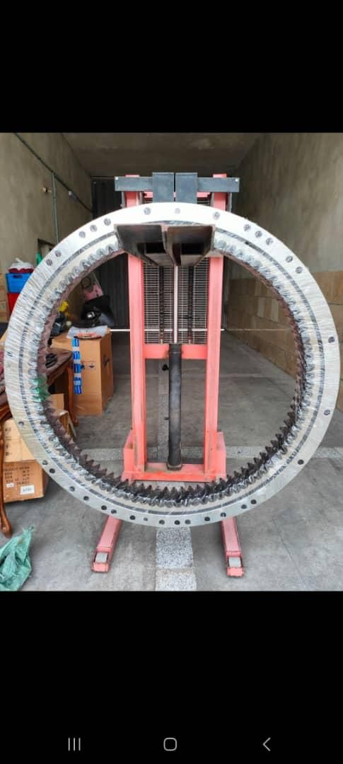 دنده گردون بیل مکانیکی ۳۶۰ دلتا و ۲۳۰ زوملاین اصلی|قطعات یدکی و لوازم جانبی|سیرجان, |دیوار