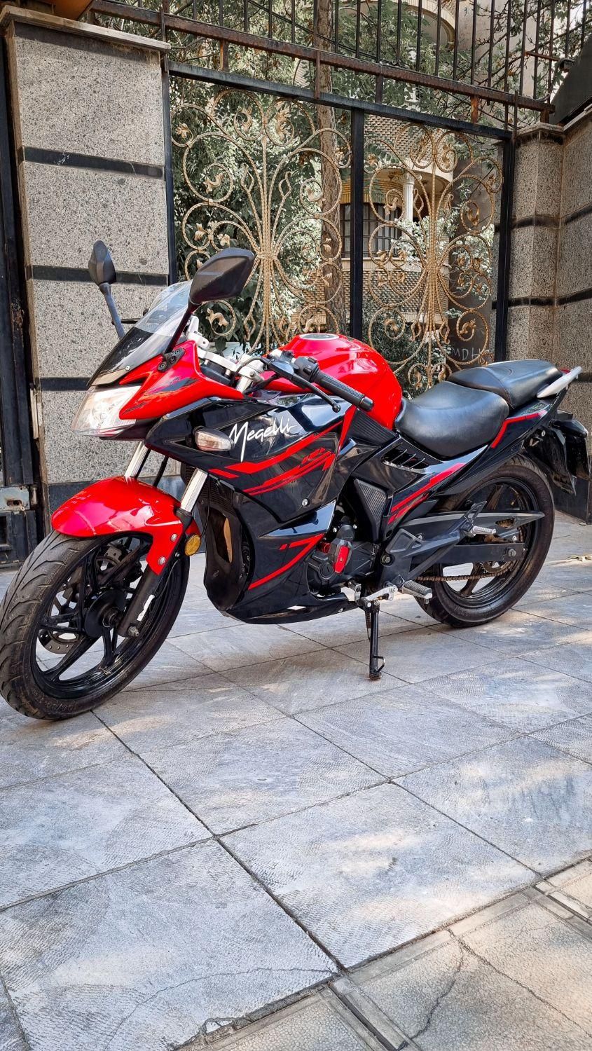 موتور مگلی 200R|موتورسیکلت|تهران, ونک|دیوار