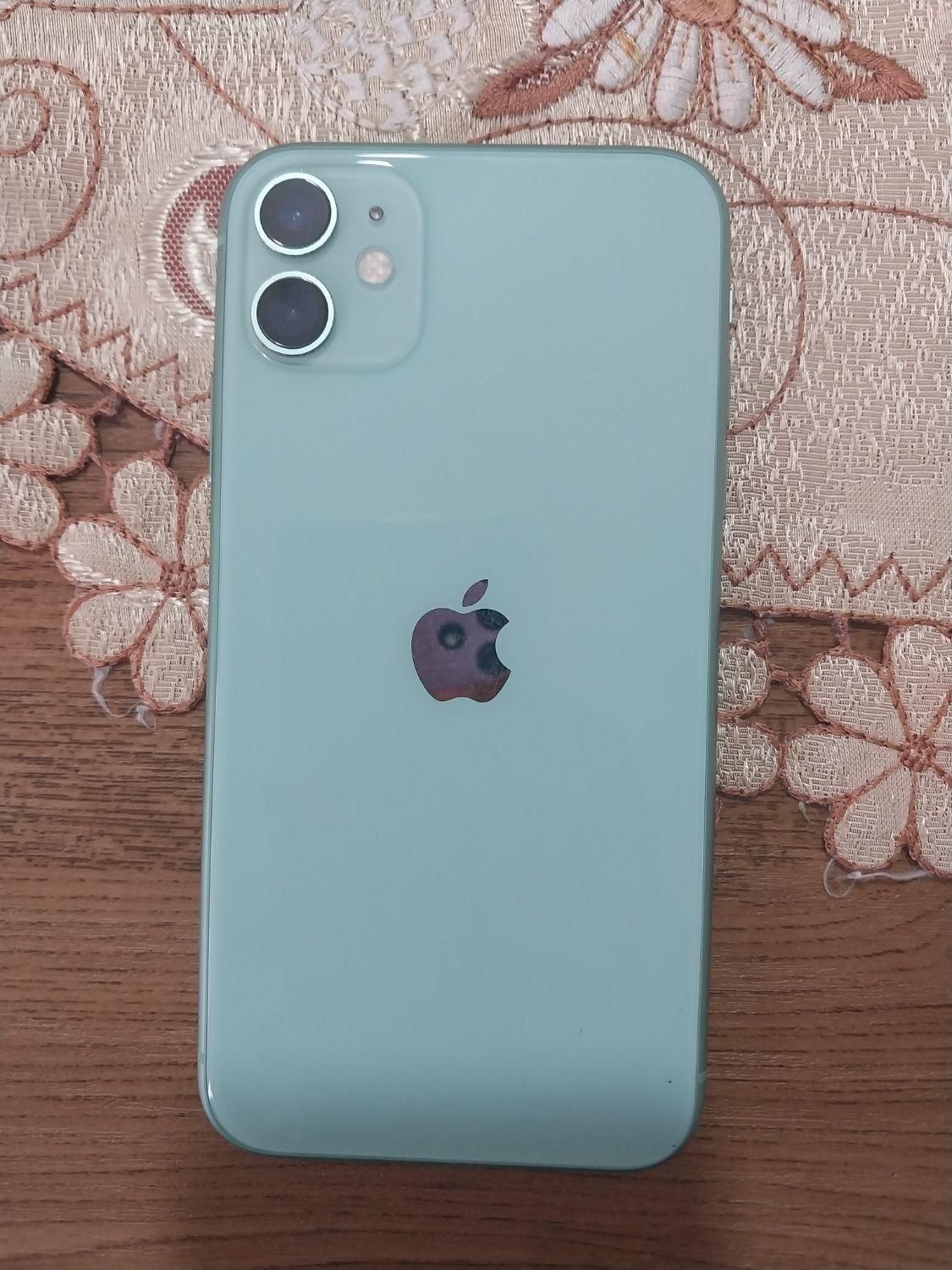 اپل iPhone 11 با حافظهٔ ۱۲۸ گیگابایت|موبایل|اردبیل, |دیوار