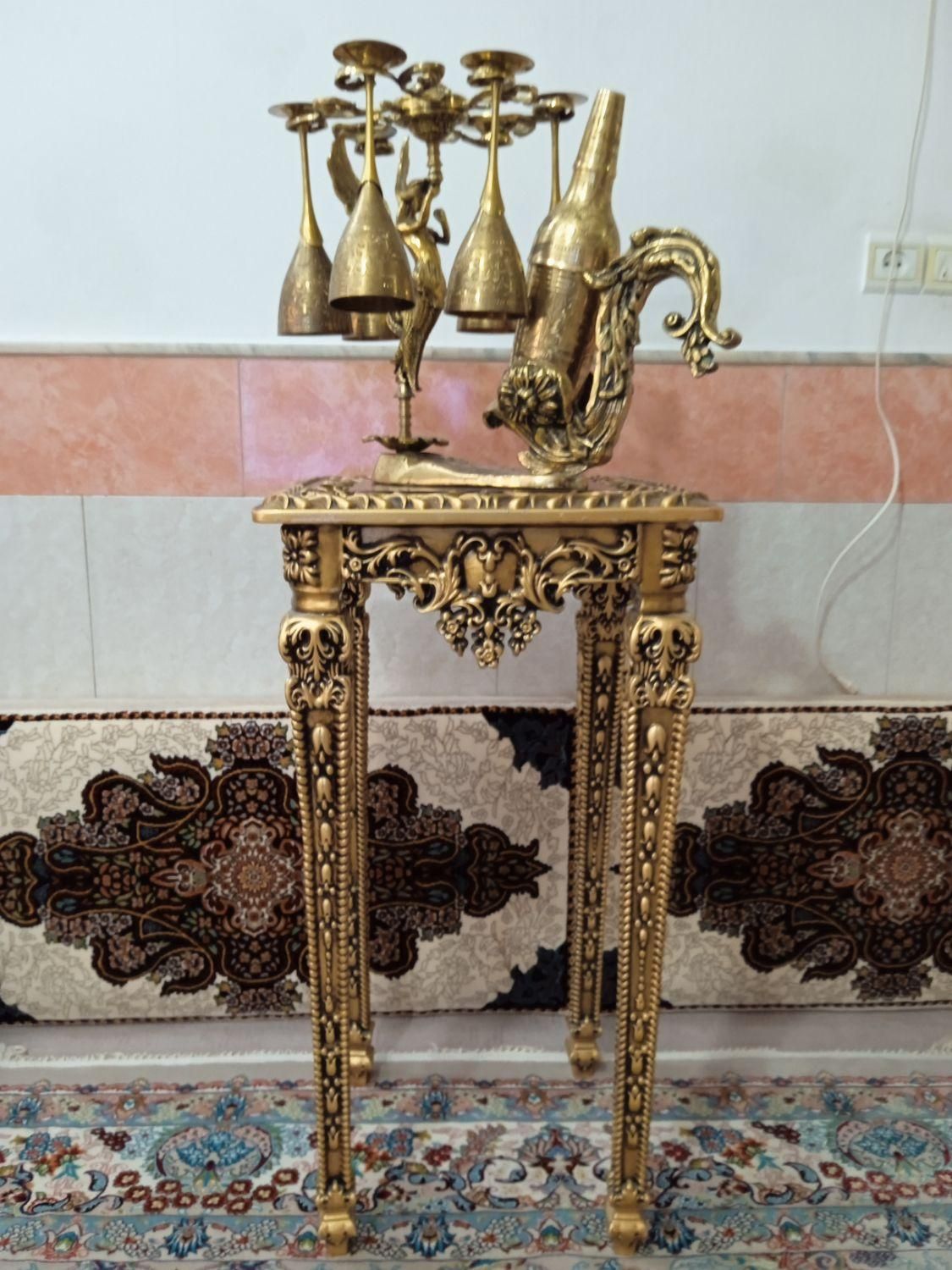 سرویس برنجی|کلکسیون اشیاء عتیقه|قم, نیروگاه|دیوار