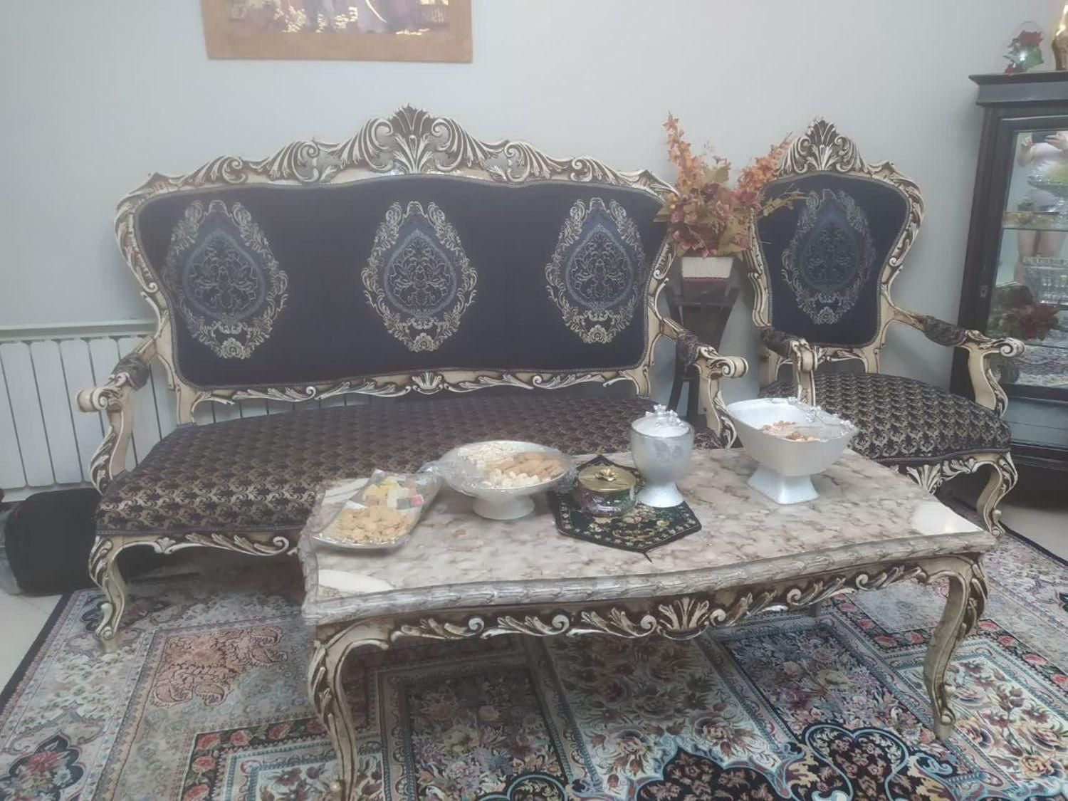 مبلمان 9نفره کلاسیک با میز ناهارخوری 6 نفره|مبلمان خانگی و میز عسلی|تهران, نیروی دریایی|دیوار