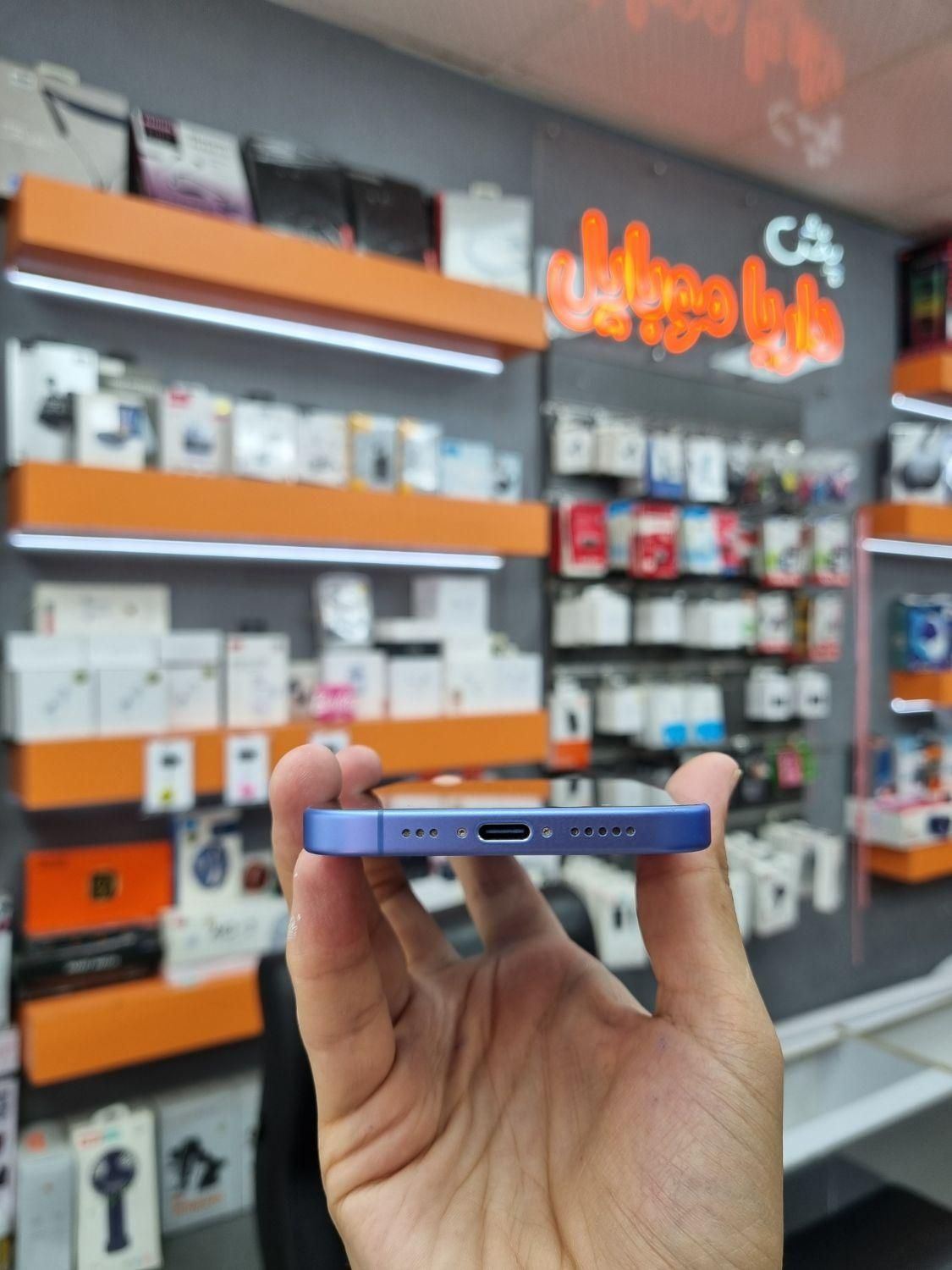 اپل iPhone 16 با حافظهٔ ۱۲۸ گیگابایت/داریا شعبه یک|موبایل|نظرآباد, |دیوار