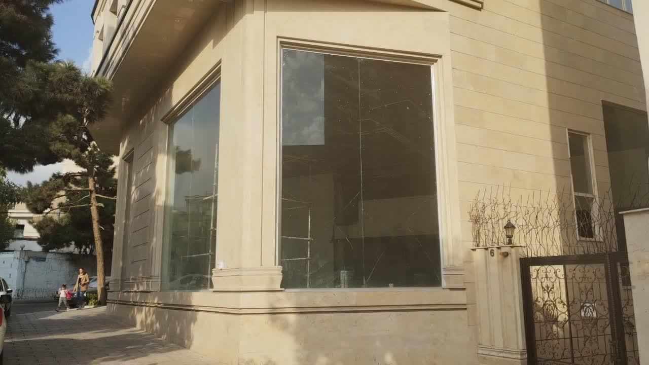 پارک ساعی ۳۵ متر مغازه اجاره دارای ۸ پارکینگ|اجارهٔ مغازه و غرفه|تهران, نظامی گنجوی (توانیر)|دیوار