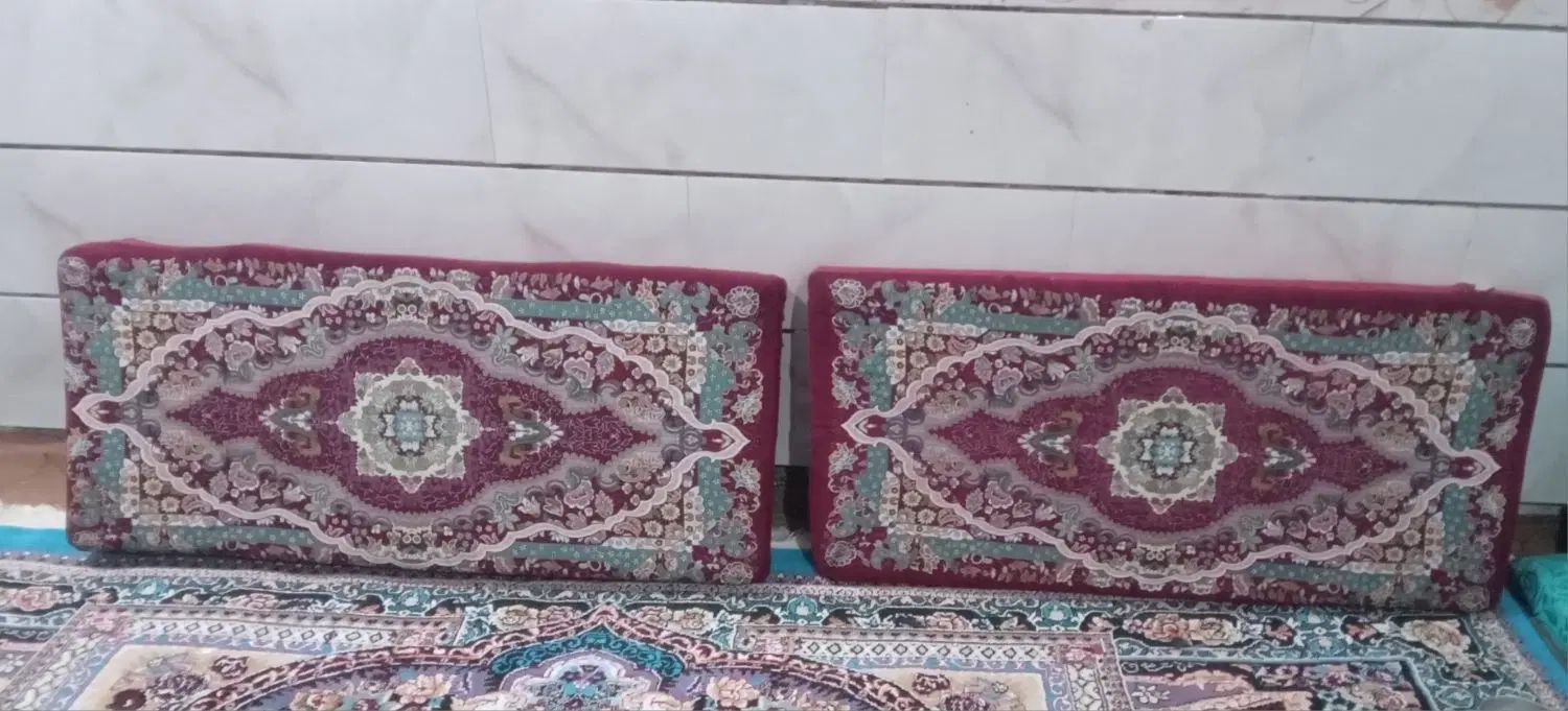 سلام پشتی سالم هستن ۳ تا پشتی ۳ تا زیر پشتی|فرش|آبادان, |دیوار