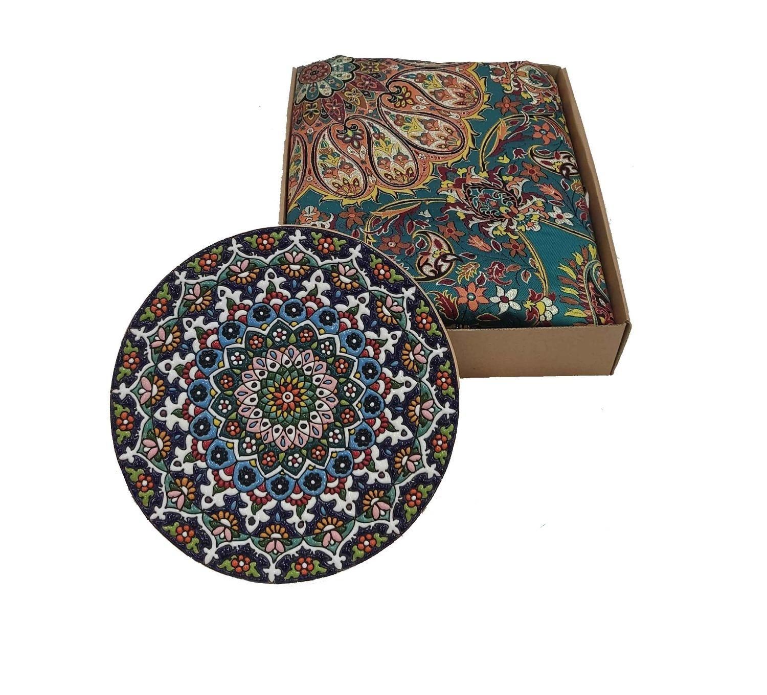 ست هدیه بشقاب میناکاری و رومیزی ترمه یزدی|پرده، رانر، رومیزی|یزد, |دیوار