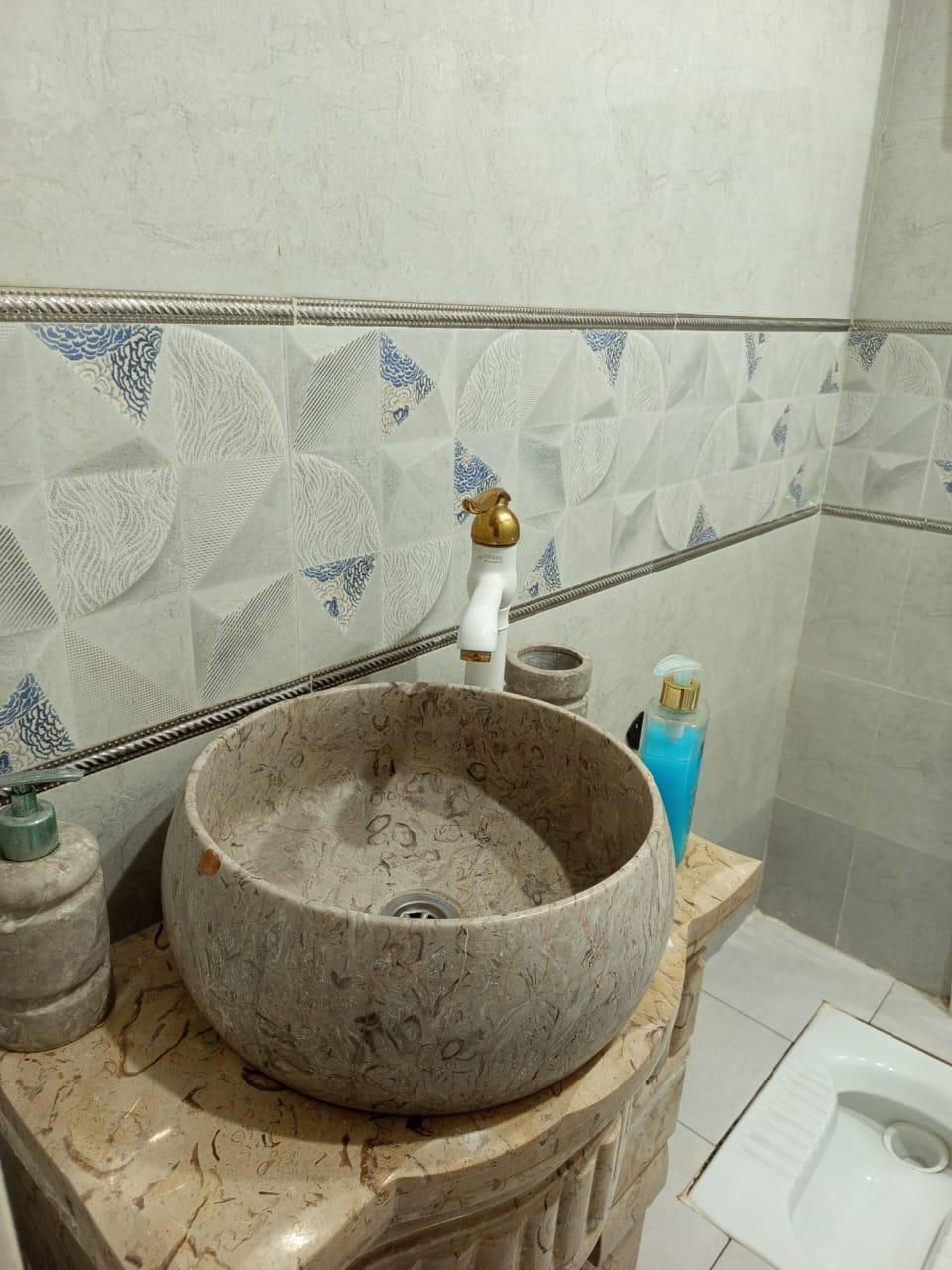 سوئیت مبله|اجارهٔ کوتاه‌مدت آپارتمان و سوئیت|اندیشه, اندیشه فاز ۱|دیوار