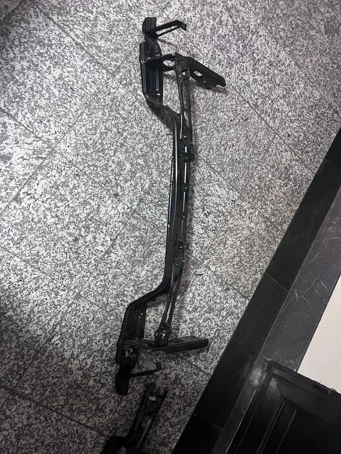سپر عقب،دیاق سپر عقب ،چراغ عقب،مه عقب کی ام سی t8|قطعات یدکی و لوازم جانبی|تهران, سازمان برنامه شمالی|دیوار