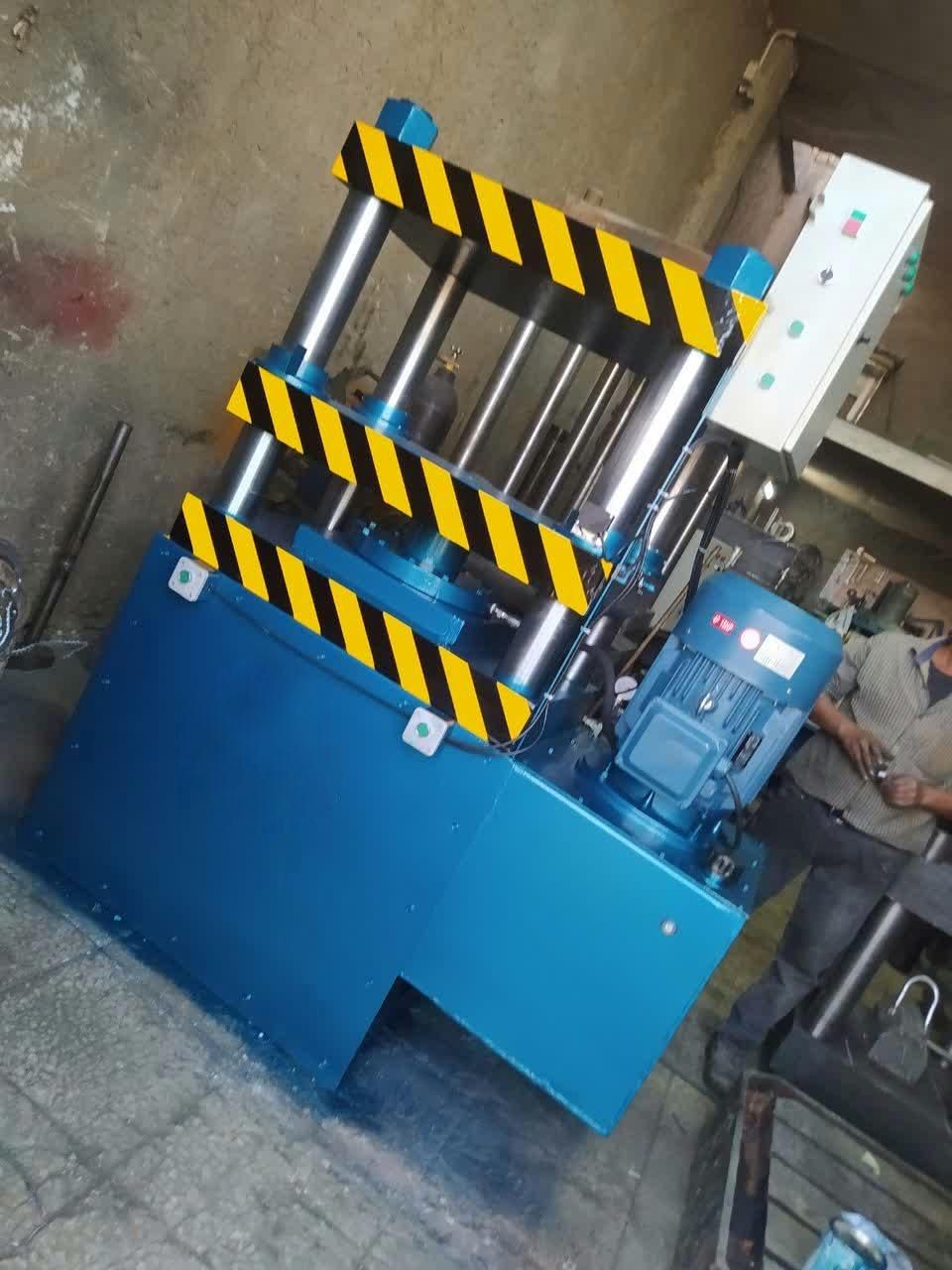 ساخت پرس داغی پرس گرم پرس سرد|خدمات پیشه و مهارت|تهران, فلسطین (میدان انقلاب)|دیوار