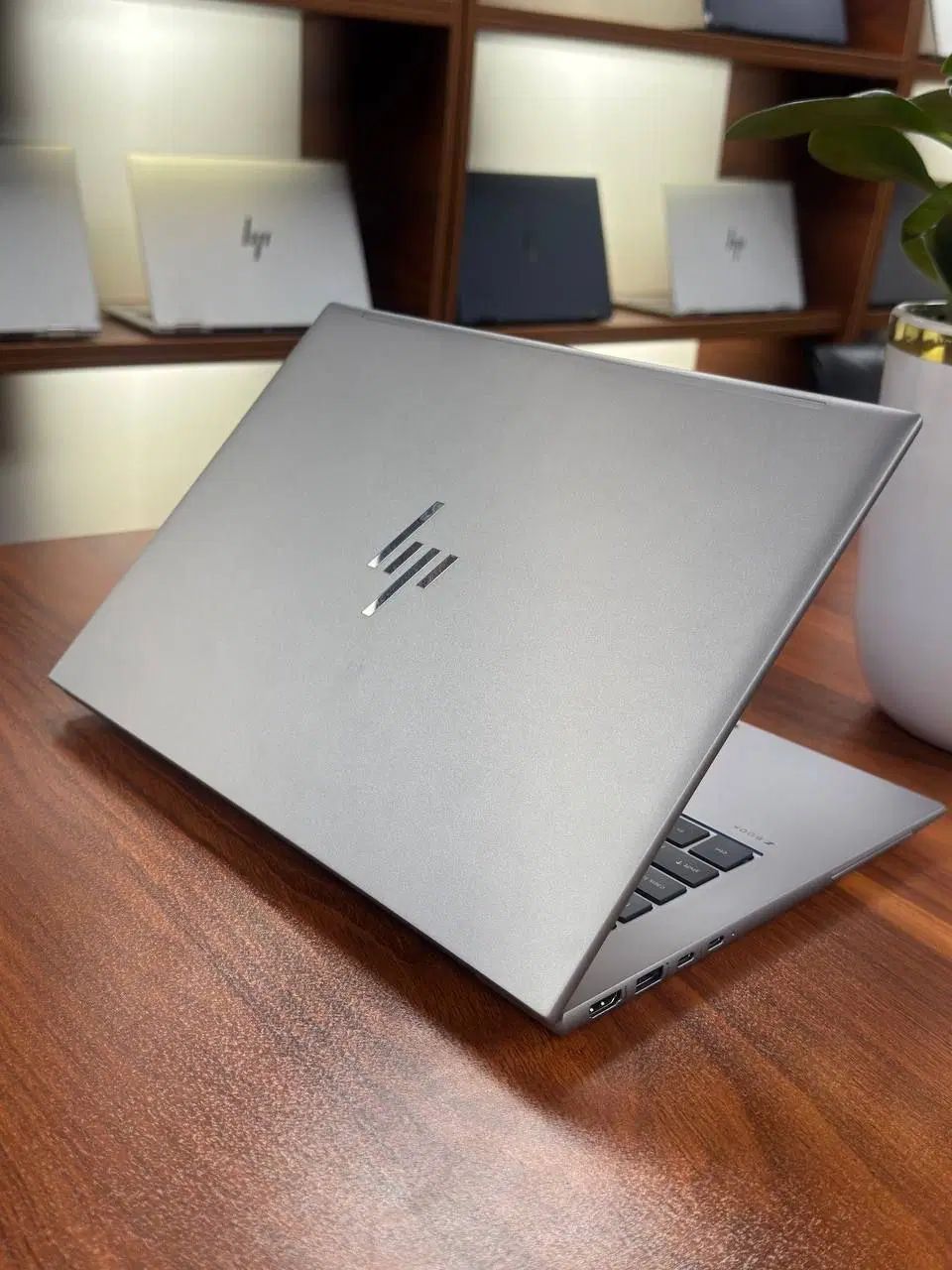 لپ تاپ مهندسی و رندرینگ Hp Zbook 8گیگ گرافیک|رایانه همراه|تهران, فلسطین (میدان انقلاب)|دیوار