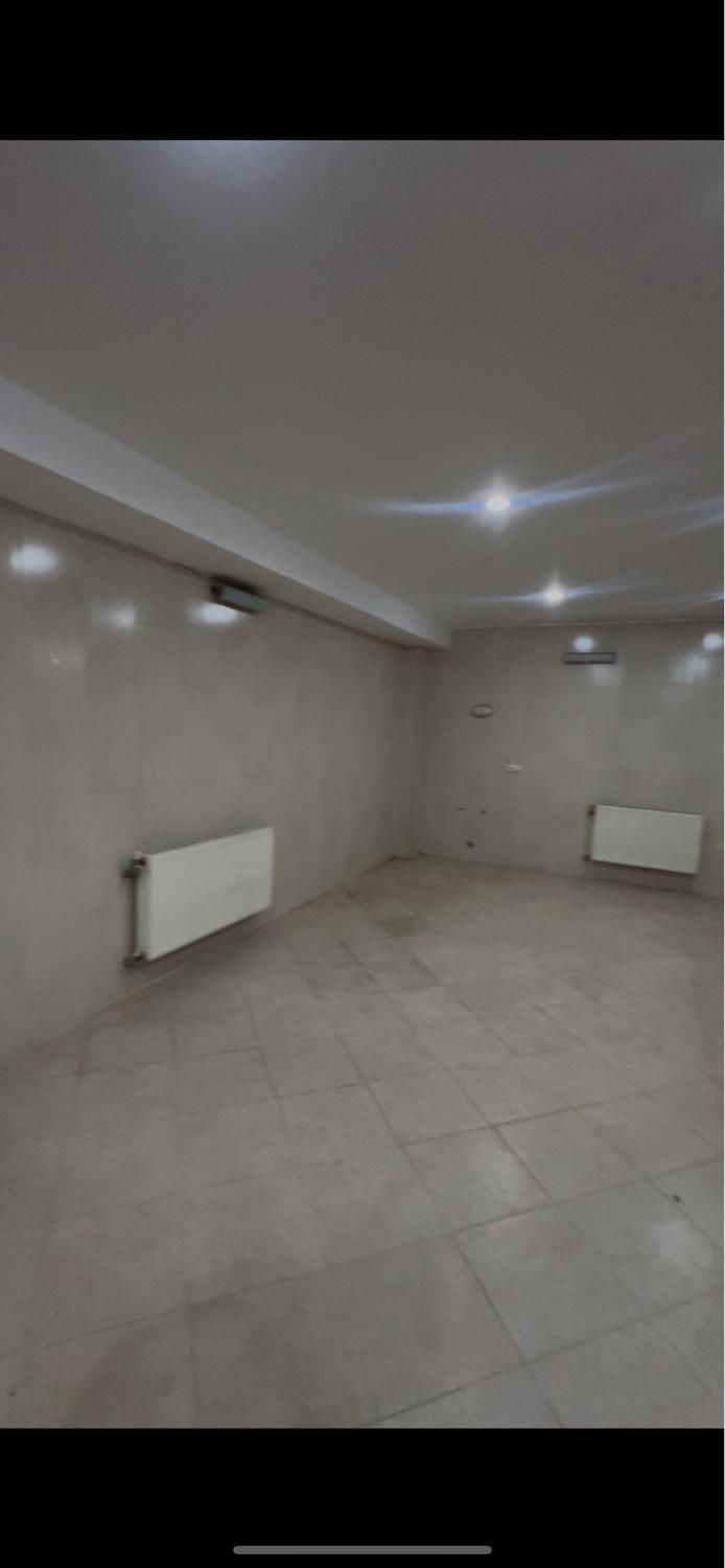 اجاره مغازه ۱۲۰ متری در خیابان ارباب / شیخ صدوق|اجارهٔ مغازه و غرفه|اصفهان, تخت فولاد|دیوار
