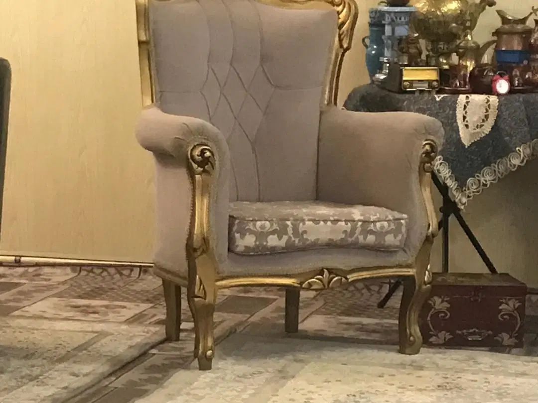 مبل استیل ۹ نفره کاملا سالم درحد نو میباشد|مبلمان خانگی و میز عسلی|رضوانشهر, |دیوار