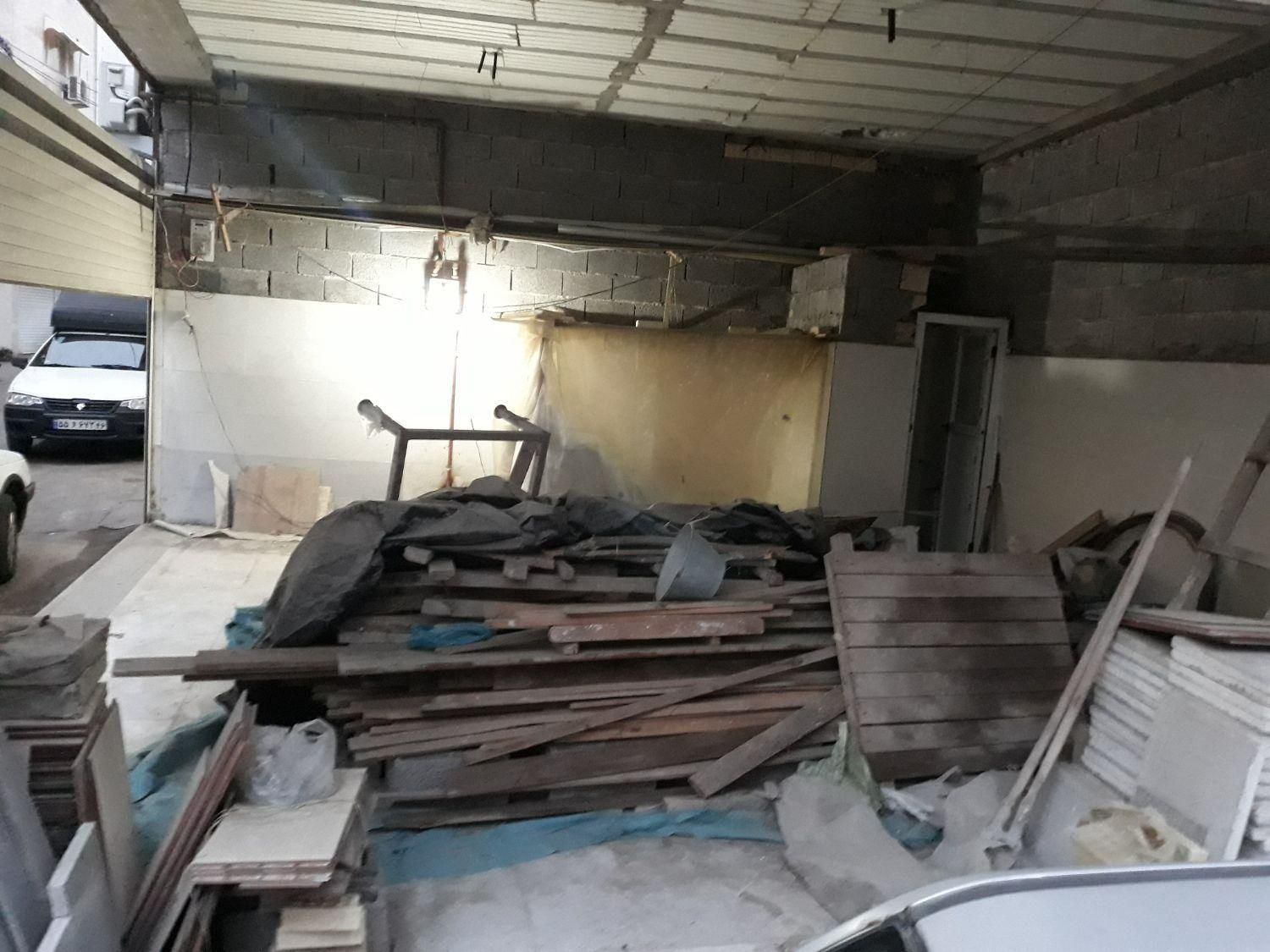 فروش مغازه ۴۰ متری با مالکیت دوبر امتیازات کامل|فروش مغازه و غرفه|رشت, یخسازی|دیوار