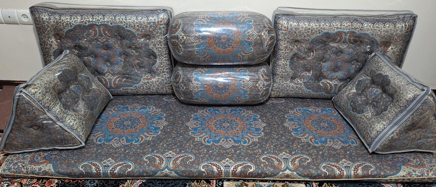 شاه‌نشین|مبلمان خانگی و میز عسلی|رودهن, |دیوار