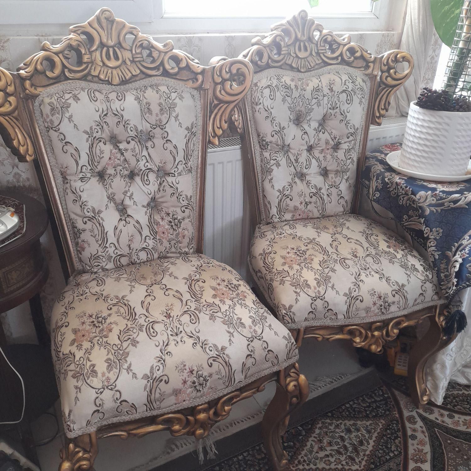 مبل ۹نفره ۳عددمیز داره خیلی سالمه شیک|مبلمان خانگی و میز عسلی|تهران, هاشم‌آباد|دیوار