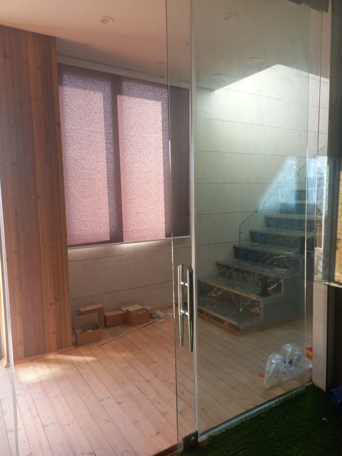 خدمات شیشه ساختمان . مغازه .وسوله . پارکینگ|خدمات پیشه و مهارت|چهارباغ, |دیوار