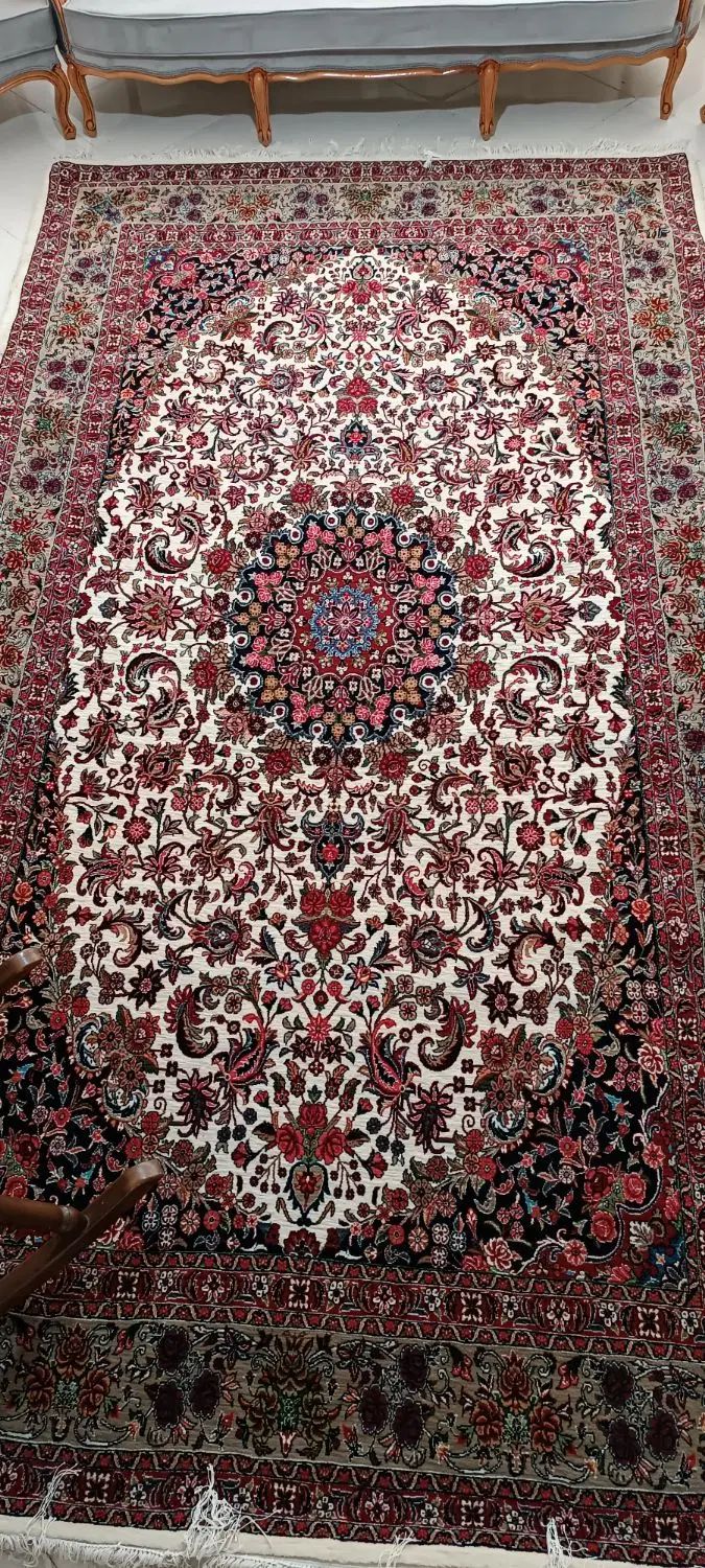 فرش بیجار دست‌باف ۹متری(۴×۲.۲۰)نو و سالم فروش فوری|فرش|تهران, ستارخان|دیوار