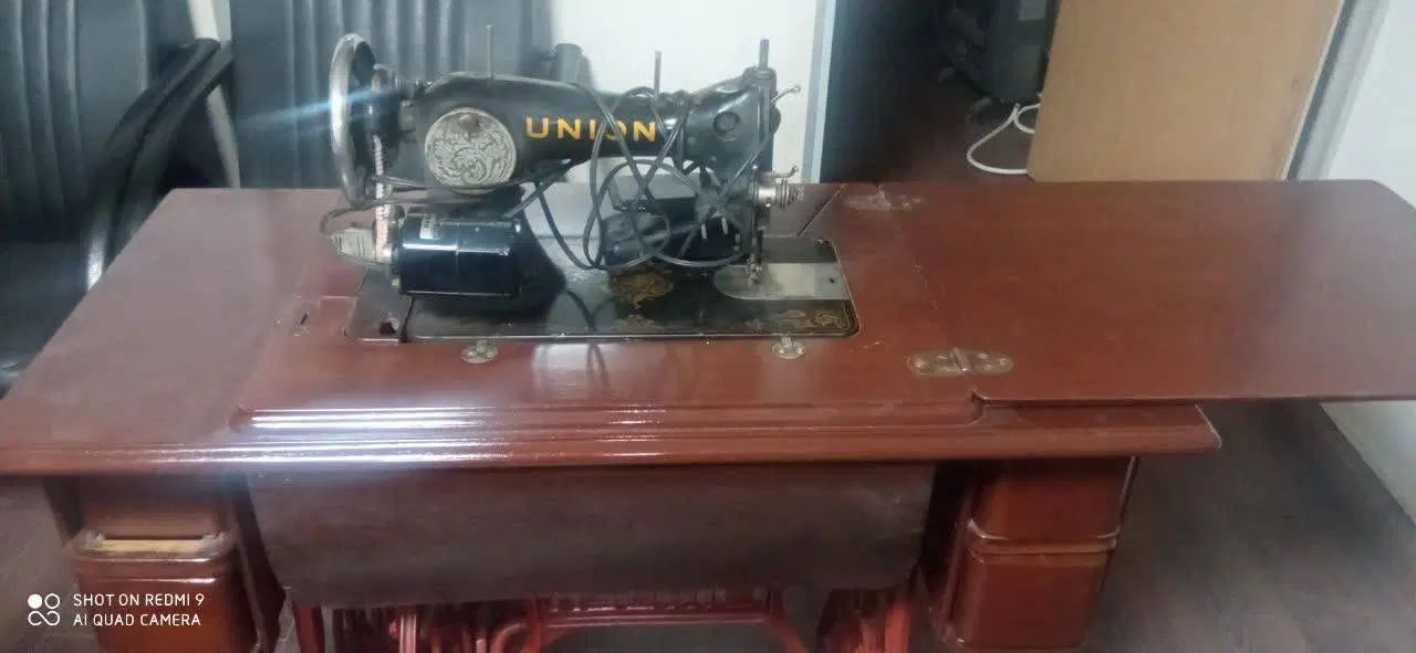 چرخ خیاطی union با میز singer|چرخ خیاطی و ریسندگی|تهران, دولتخواه شمالی|دیوار