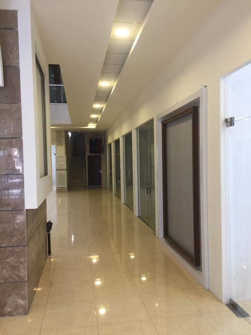 مغازه تجاری ۲۲ متری در مرکز شهر لاهیجان|فروش مغازه و غرفه|لاهیجان, انقلاب|دیوار