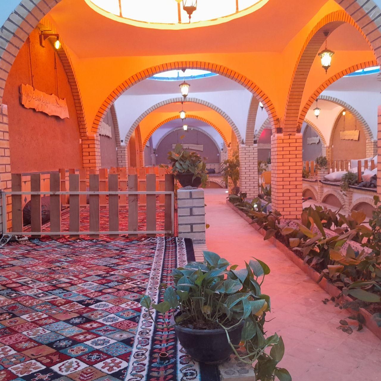 سفره خانه در حال کار|کافیشاپ و رستوران|کاشان, قطب راوندی|دیوار