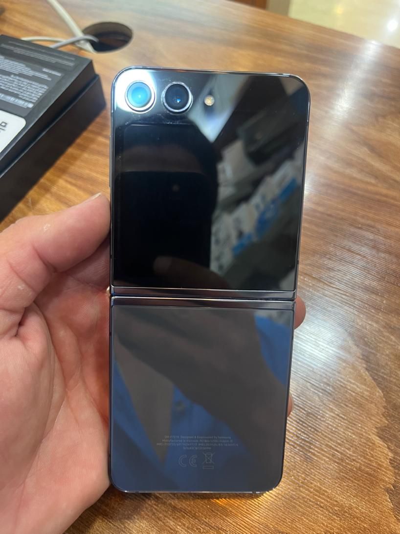 سامسونگ Galaxy Z Flip5 با حافظهٔ ۵۱۲ گیگابایت|موبایل|تهران, نارمک|دیوار