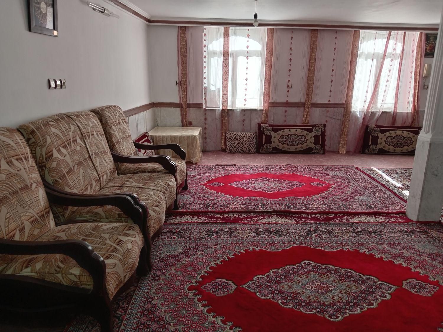 سوئیت آرام و تمیز همراه باپارکینگ|اجارهٔ کوتاه‌مدت آپارتمان و سوئیت|مشهد, طبرسی|دیوار