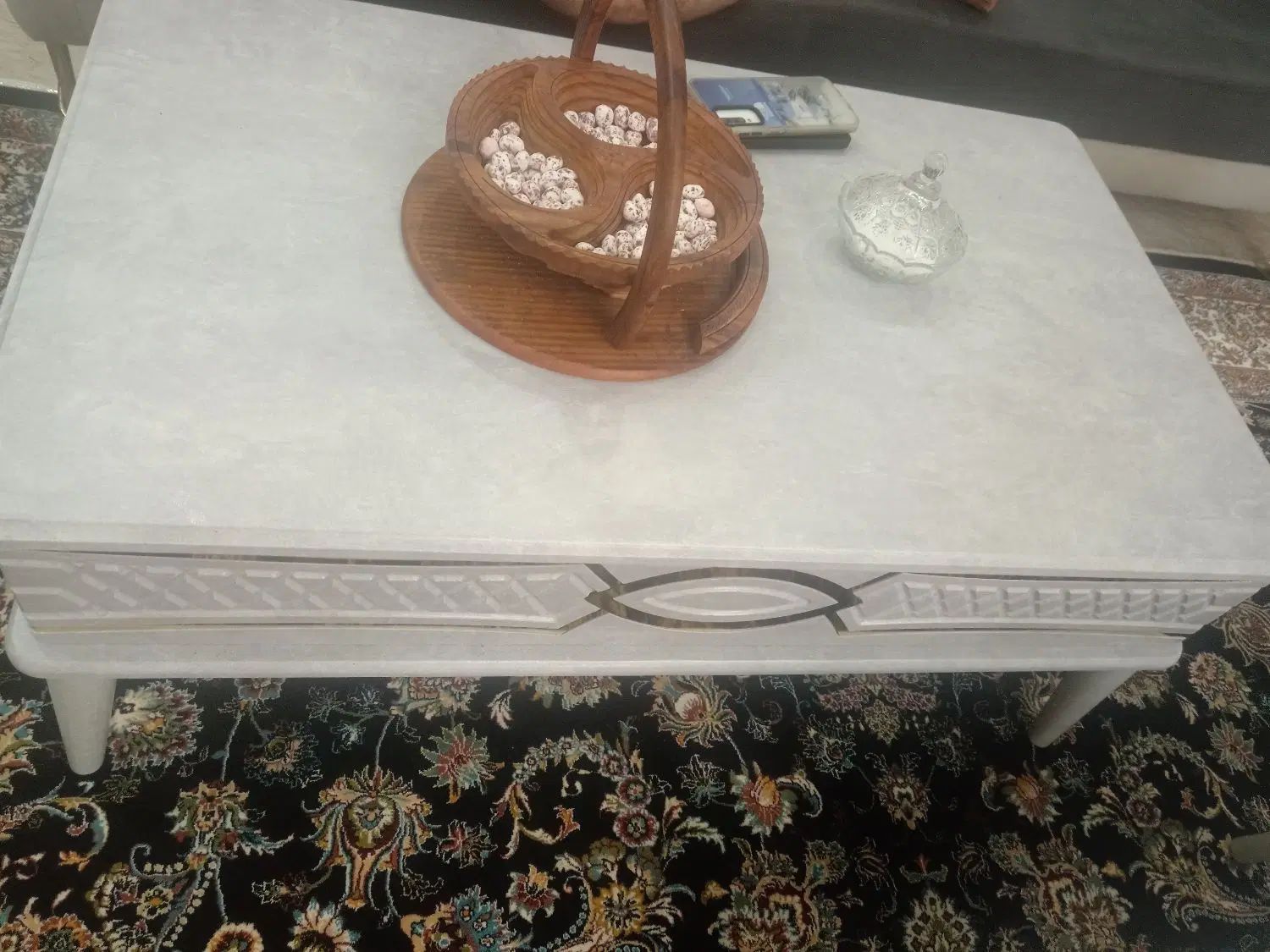 مبل 7 نفره ب همراه میز بزرگ سه تا عسلی متوسط|مبلمان خانگی و میز عسلی|رشت, تازه آباد|دیوار