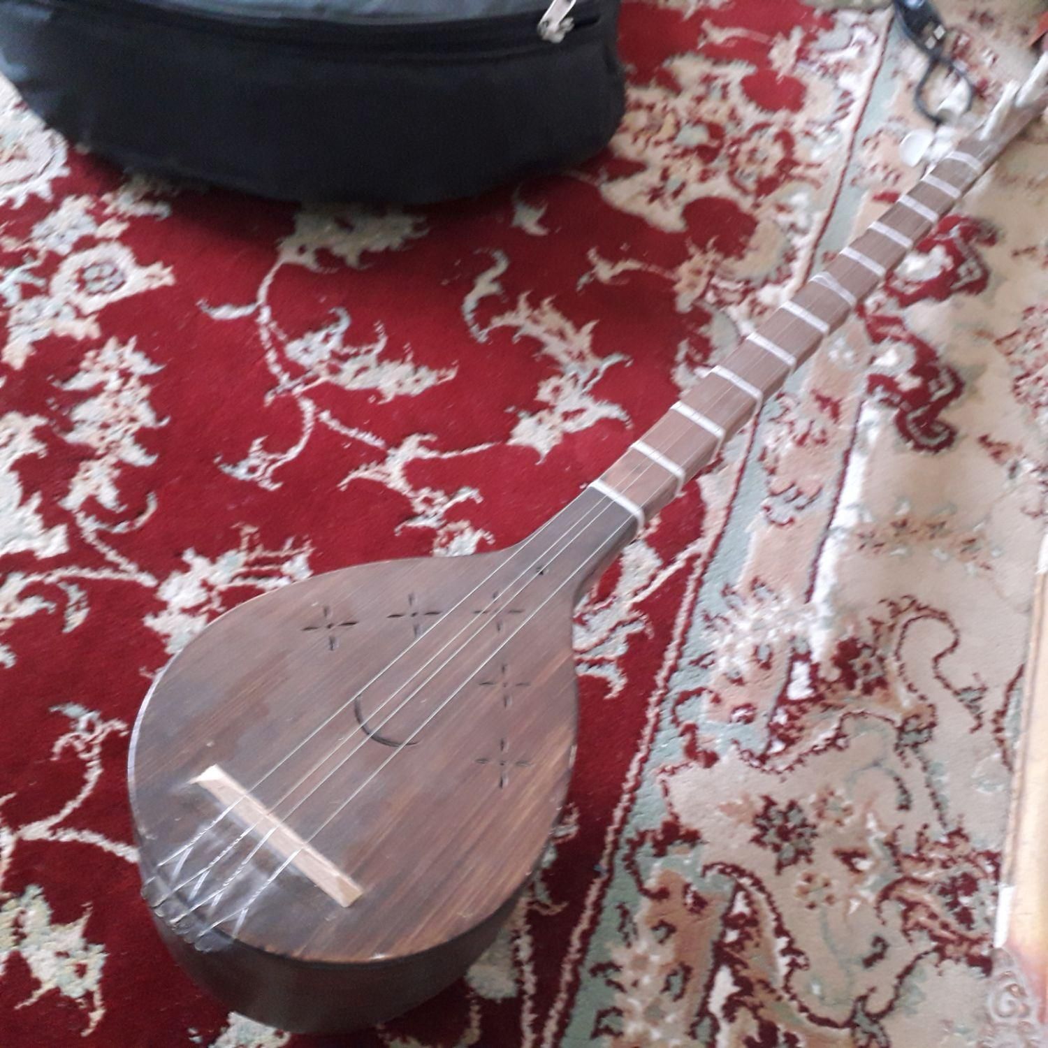 معاوضه گیتار صفر با کالای غیر|گیتار، بیس، امپلیفایر|بندر گناوه, |دیوار