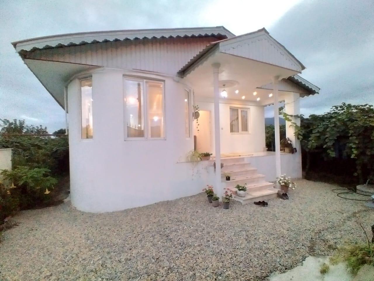 اجاره روزانه ویلا دربستی  ۱۰۰ متری|اجارهٔ کوتاه‌مدت ویلا و باغ|آستارا, |دیوار