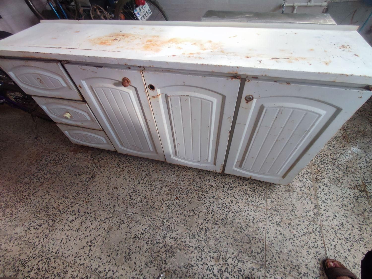 آبچکان و نظم دهنده کابینت|آب‌چکان و نظم‌دهنده ظروف|یزد, |دیوار