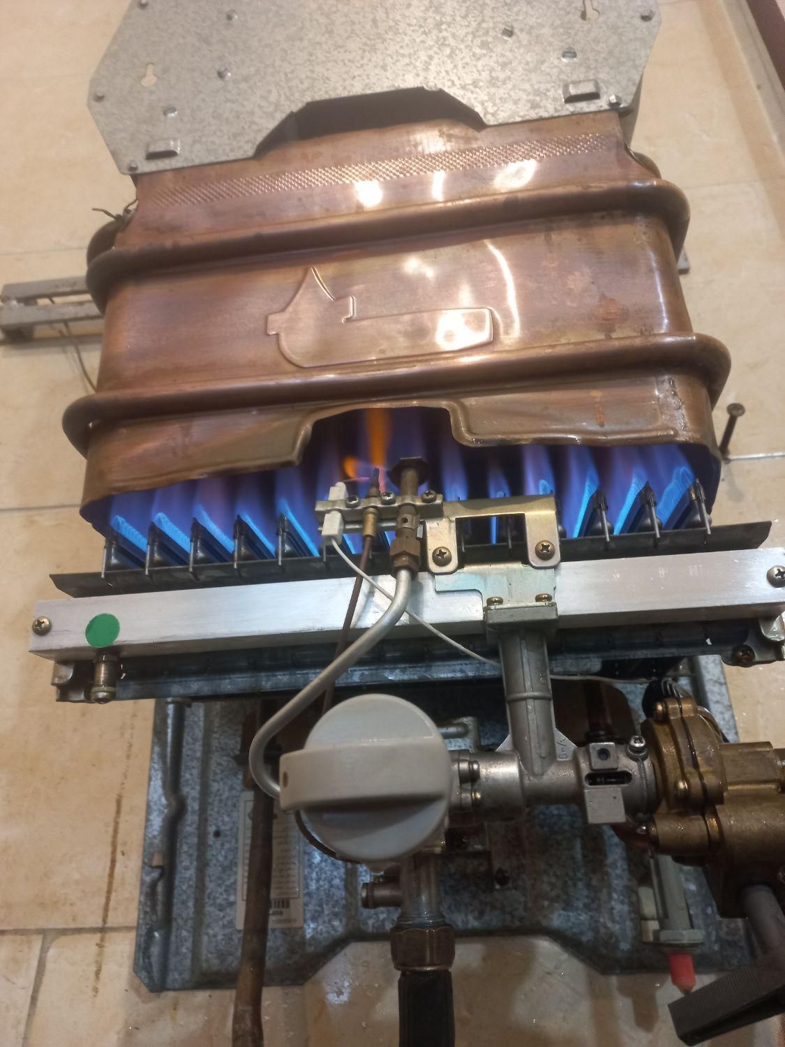 تعمیر وسرویس ابگرمکن.بخاری.پکیج|خدمات پیشه و مهارت|لنگرود, |دیوار