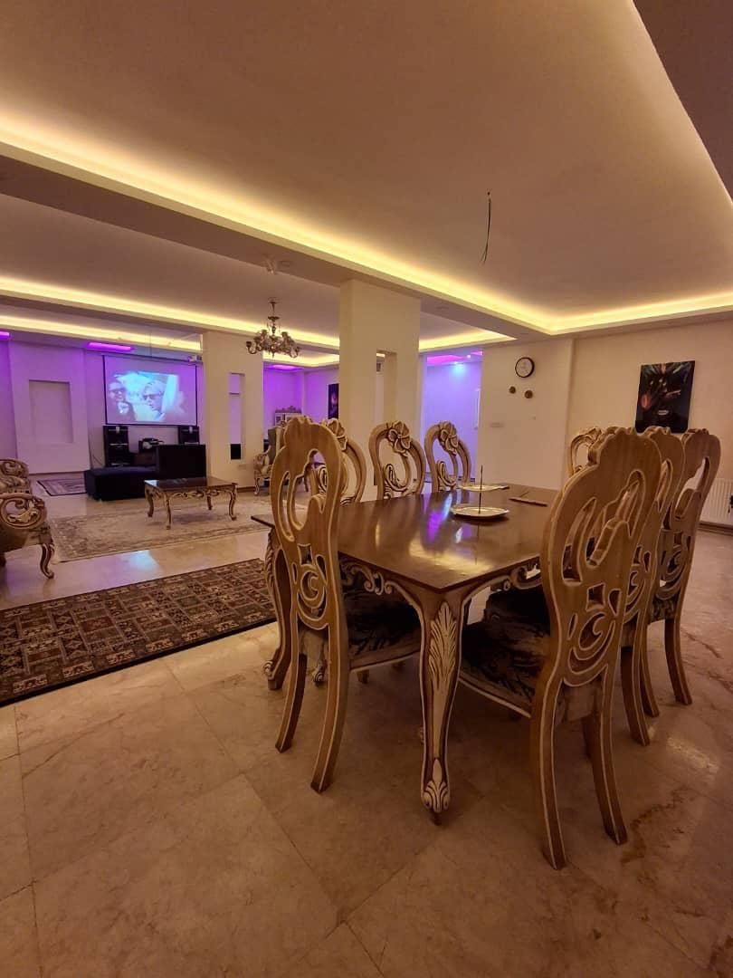 اجاره روزانه ویلا سه خواب استخرآبگرم کرج پر امنیت|اجارهٔ کوتاه‌مدت ویلا و باغ|محمدشهر, محمدشهر|دیوار