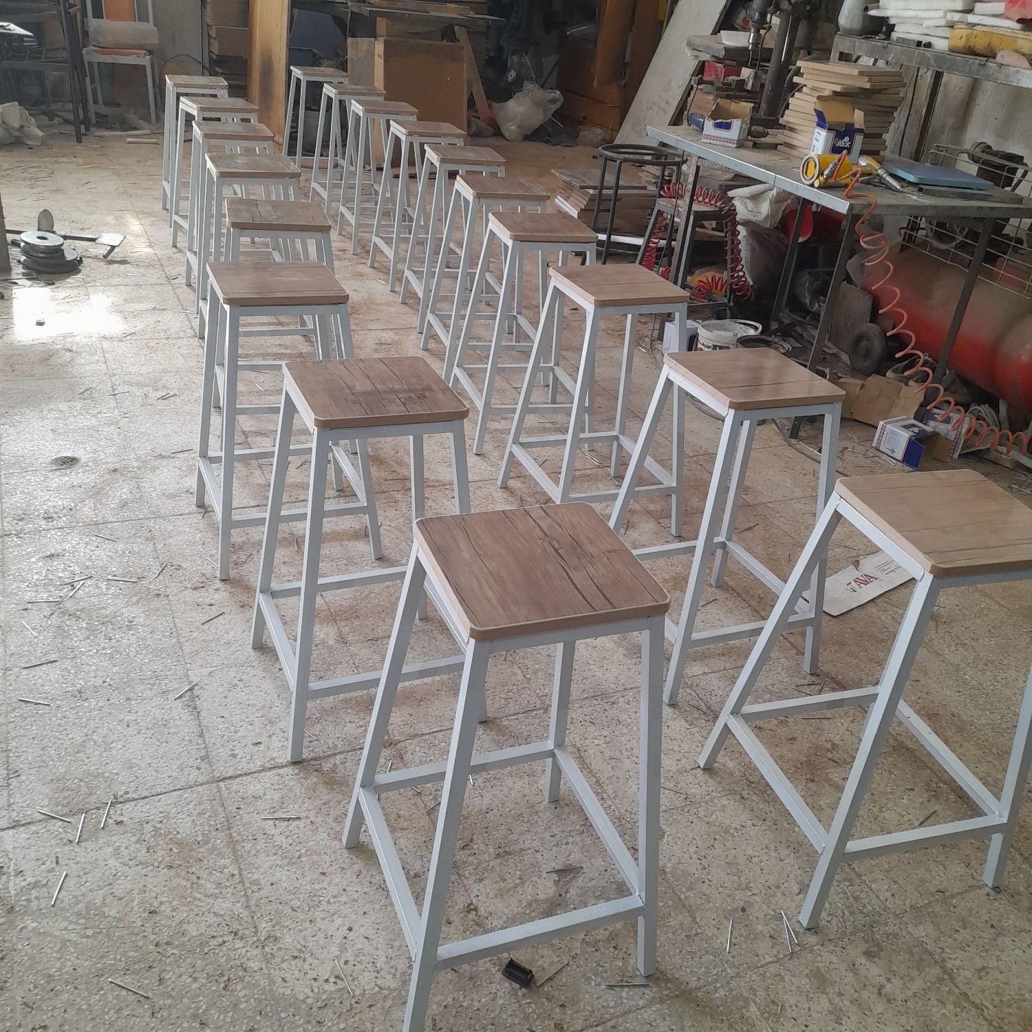 چهارپایه درتمام ابعاد|صندلی و نیمکت|مشهد, گلبرگ شمالی|دیوار