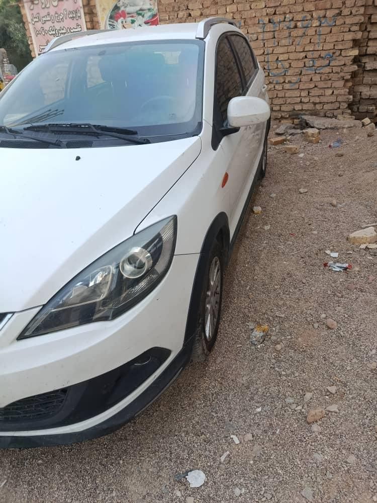 ام‌وی‌ام 315 هاچبک اسپرت لاکچری، مدل ۱۳۹۶|خودرو سواری و وانت|شیراز, شهرک گلستان|دیوار