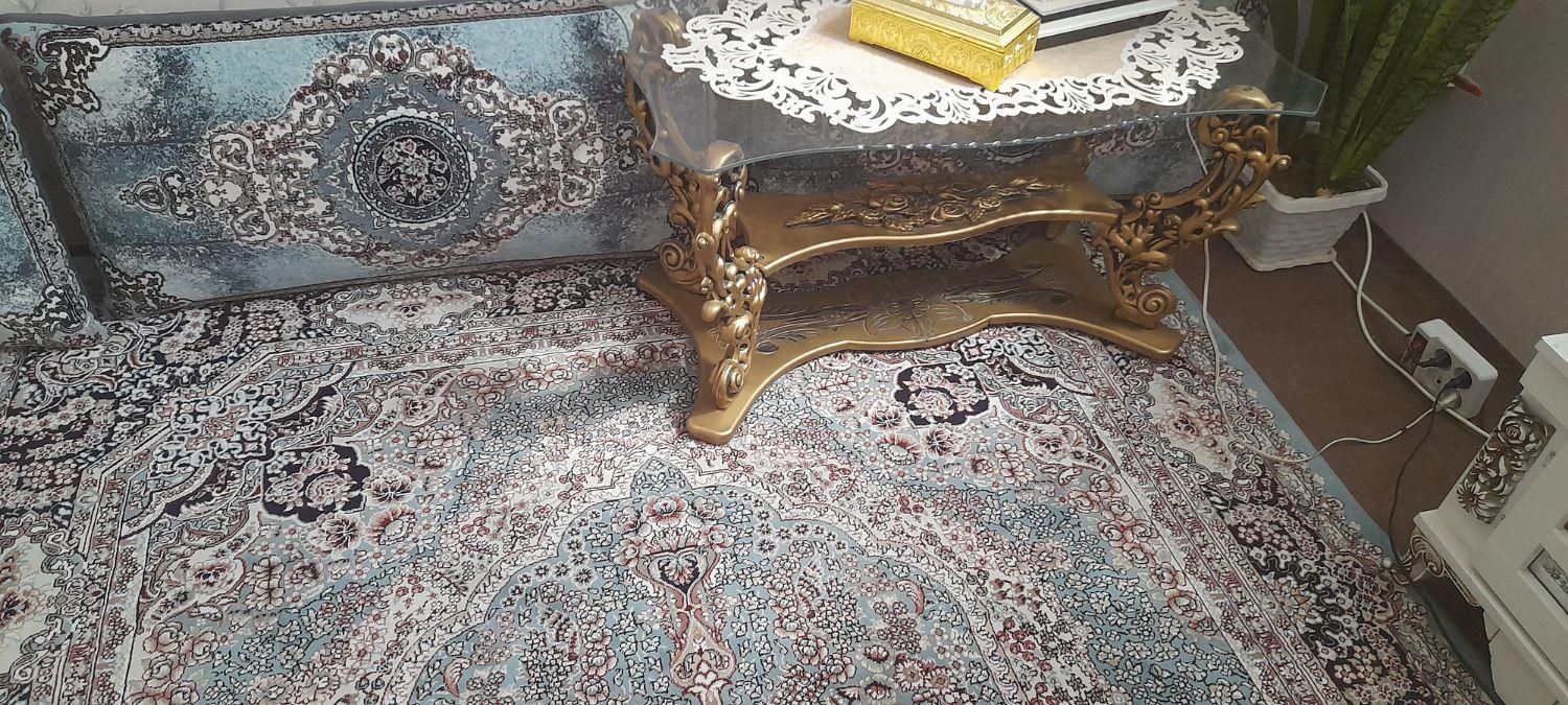 مبل‌هفت‌نفره‌بامیز‌عسلی|مبلمان خانگی و میز عسلی|تربت‌حیدریه, کاشانی|دیوار