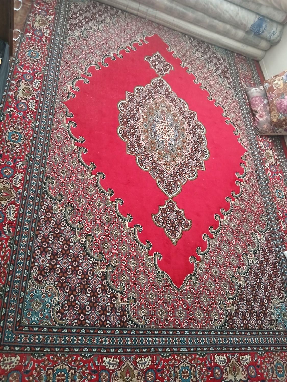 فرش ۹متری سالم و گبه ۶متری نو|فرش|فولادشهر, B7|دیوار